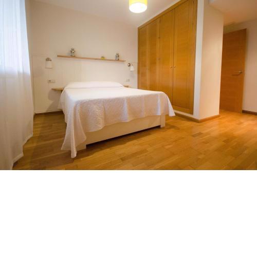 APARTMENT DANIELA- Very close to the centre of Estepona and the beach.