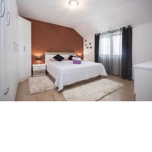 Apartment Dar