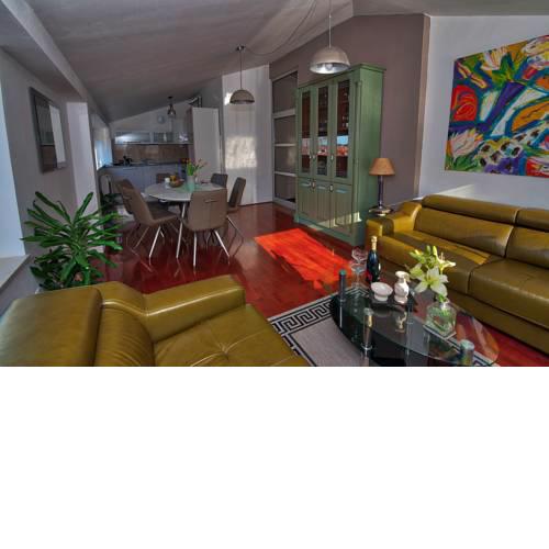 Apartment Delfina 2
