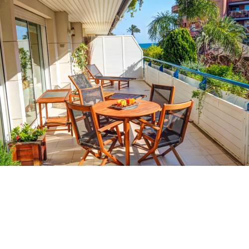 Apartment Deluxe by the Beach by Hello Apartments Sitges