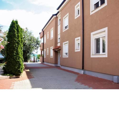 Apartment Ea (UGL512)