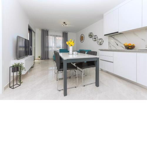 Apartment Ema