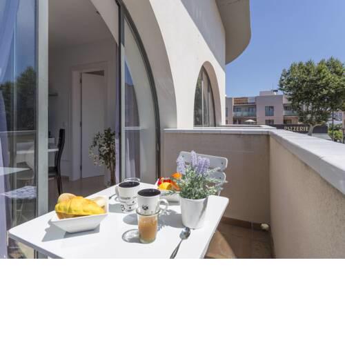 Apartment E&V