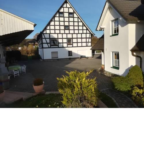 Spacious Apartment near Forest in Silbecke