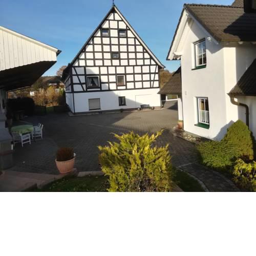 Attractive Apartment near Silbecke with beautiful garden