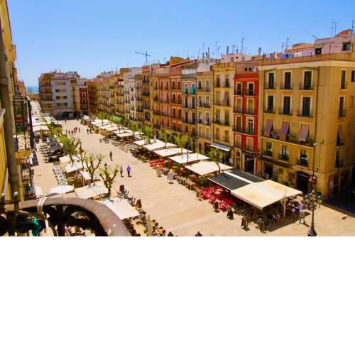 APARTMENT for #4 PERSONS in the HISTORICAL HEART of TARRAGONA
