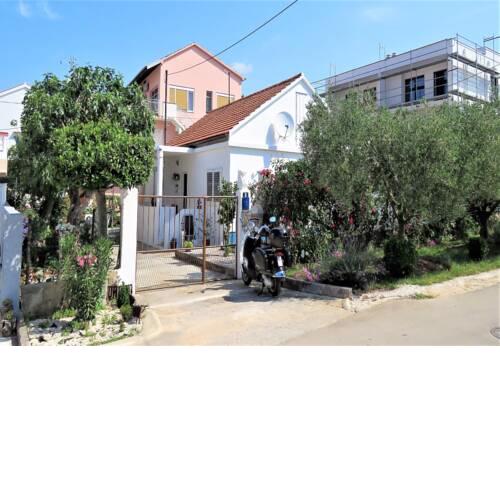 Apartment Franka - 70 m from sea