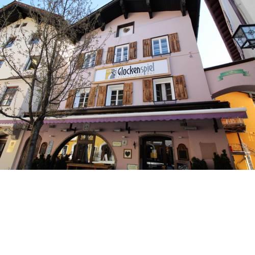 Apartment Glockenspiel by Apartment Managers