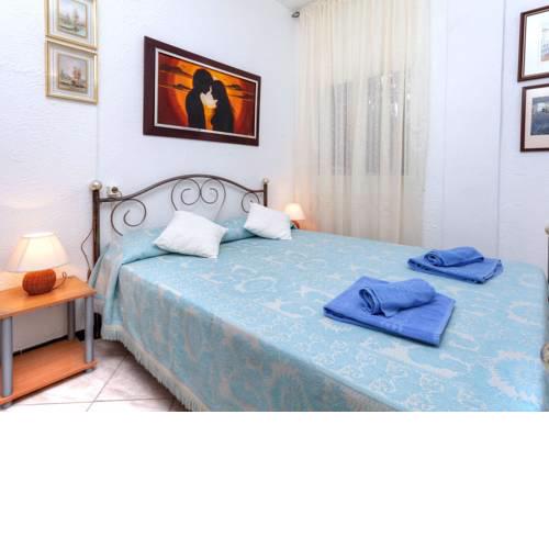 Apartment Grifeu.2