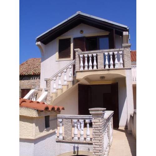 Apartment Gujina