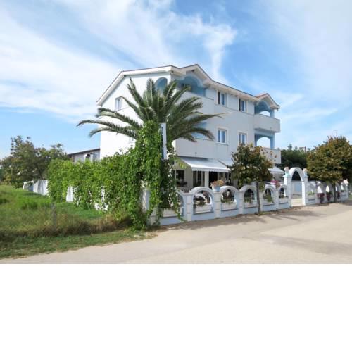 Apartment Haus Jadran (NIN120)