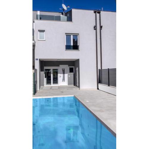 Apartment 'Holiday Above Dubrovnik'