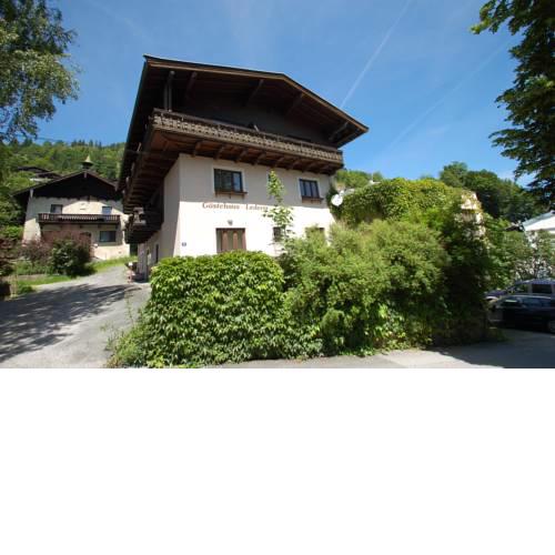 Apartment house near the lake
