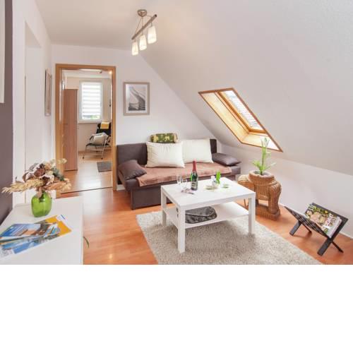 Comfortable Attic Apartment in Ilmenau near Forest