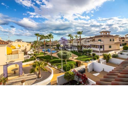 Apartment In Albamar