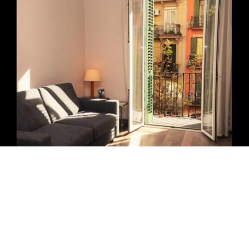 Apartment in Barcelona Sleeps 2 with Air Con