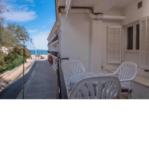 Apartment in Begur Sleeps 2
