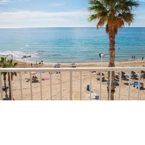 Apartment in Calpe Sleeps 5 with Air Con and WiFi