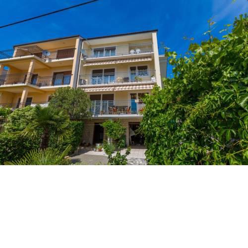 Apartment in Crikvenica 5236