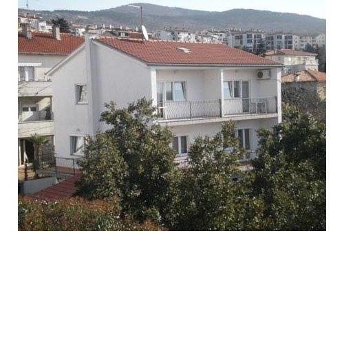 Apartment in Crikvenica with sea view, balcony, air conditioning, Wi-Fi (4632-1)