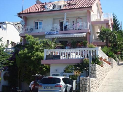 Apartment in Crikvenica with sea view, terrace, air conditioning, Wi-Fi (4626-7)