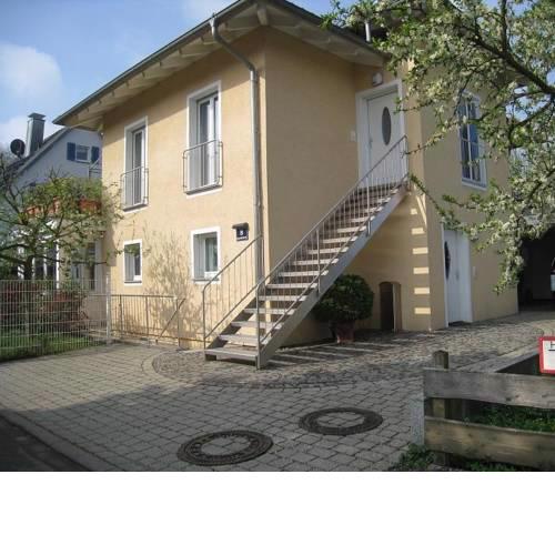 Apartment in Freiburg-Gundelfingen mit Garten