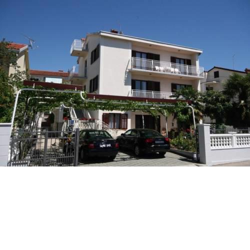 Apartment in Malinska 50