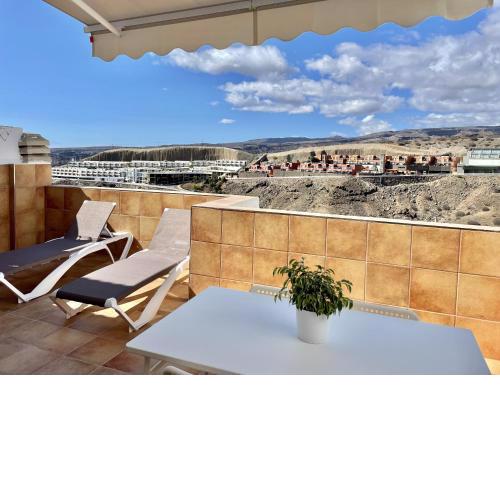 Apartment in Mogan with pool and nice views