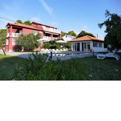 Apartment in Mundanije with terrace, air conditioning, WiFi (4912-2)