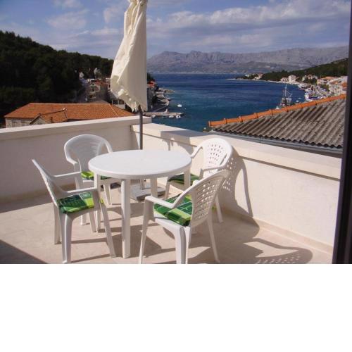 Apartment in Povlja with sea view, terrace, air conditioning, WiFi 3419-2