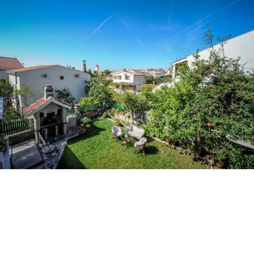 Apartment in Promajna with Terrace, Air conditioning, Wi-Fi, Washing machine (4778-2)