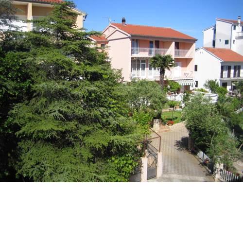 Apartment in Sveti Filip i Jakov with sea view, balcony, air conditioning, Wi-Fi (4807-1)