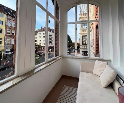 Apartment in the city, free parking + breakfast