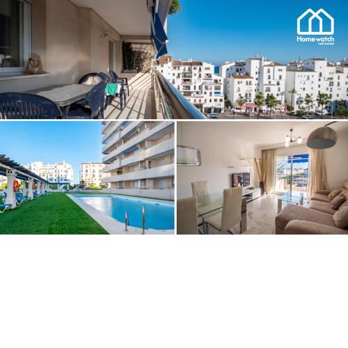 Apartment in the heart of puerto Banús, Marbella