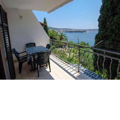 Apartment in Trogir with sea view, balcony, air conditioning, W-LAN 5055-1