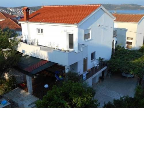 Apartment in Trogir with Terrace, Air conditioning, Wi-Fi (4787-1)