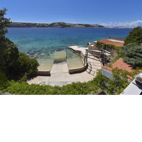 Apartment in Vila with private beach on groundfloor