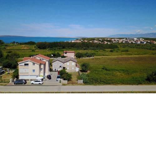 Apartment in Vrsi with Balcony, Air conditioning, Wi-Fi (4824-6)
