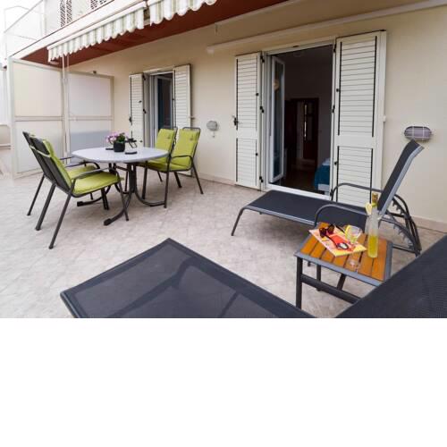 Apartment Ina2