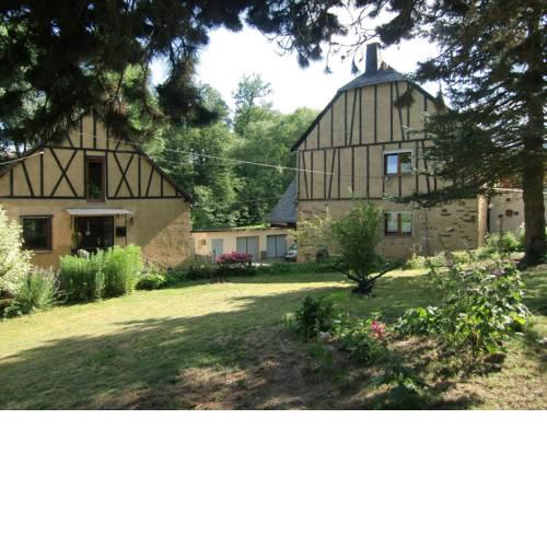 Cozy Apartment in Kaifenheim with Private Terrace