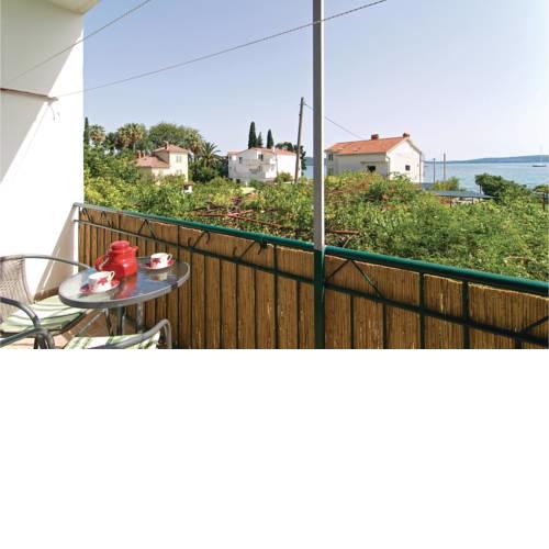 Apartment Kastel Kambelovac 10
