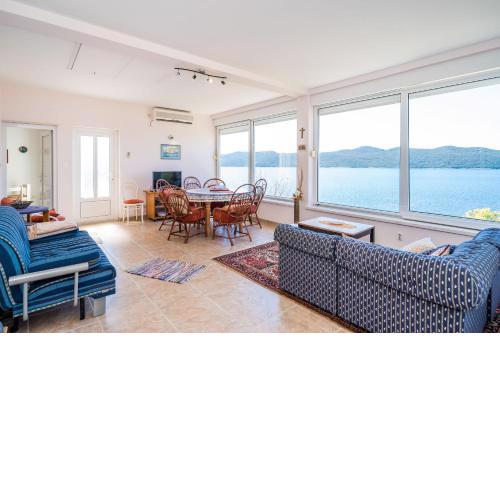 Apartment Kia