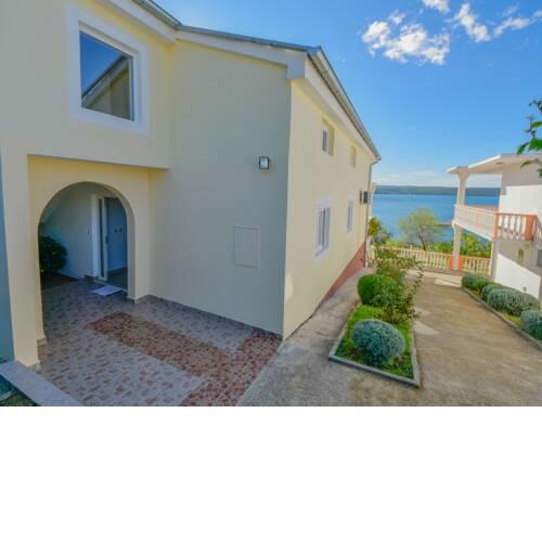 Apartment Kuća Ana