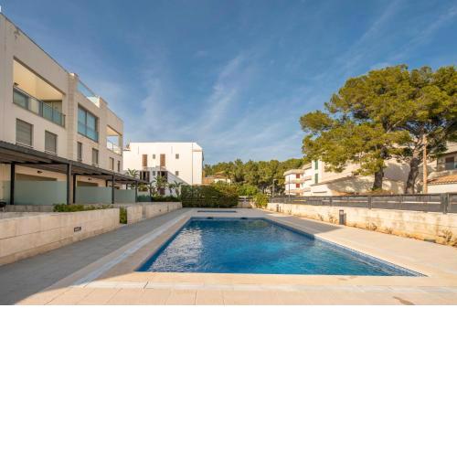 Apartment La Nau - Fantastic Apartment with hot tub and pool, just steps away from beach