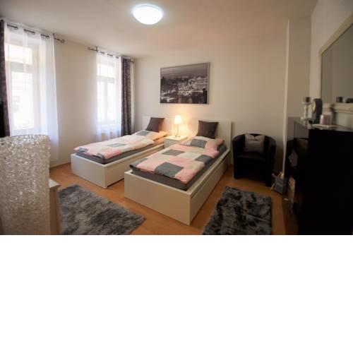 Apartment Lady D