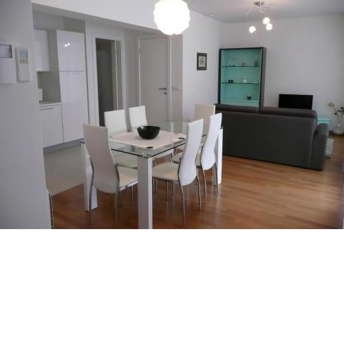 Apartment Lari