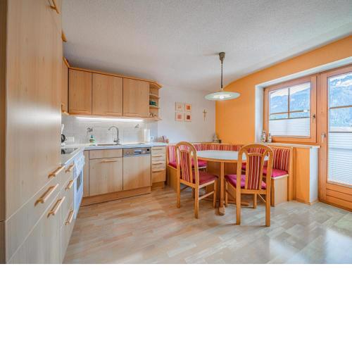 Apartment Leiter