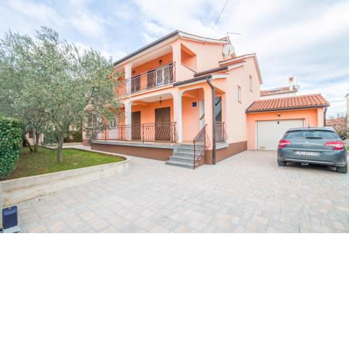 Apartment Leone 270