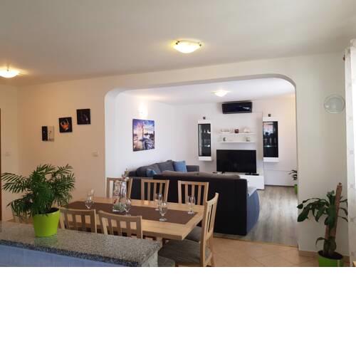 Apartment Loborika D&J