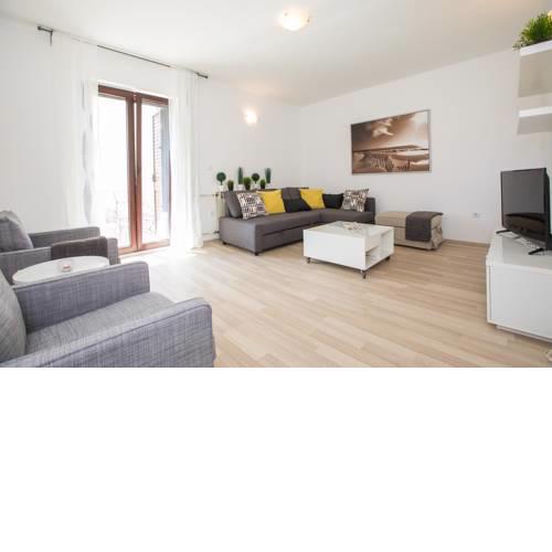 Apartment Macan